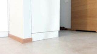 Anabel054 squirts all over the floor