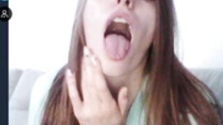 Slutty coomeet girl know how to enjoy herself