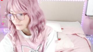 Little_Effy18 Dirty Pink Hair Kawaii Dance Leg Spread