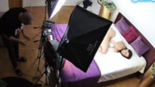 2022-05-30 voyeurcam-julmodels-whitebed-5 photo shoot
