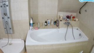 2022-05-03 voyeurcam-julmodels-bath-2nd-1