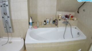 2022-05-03 voyeurcam-julmodels-bath-2nd-1