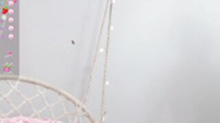 Little_Effy18 Supergirl Twerk Cold Weather Pokies