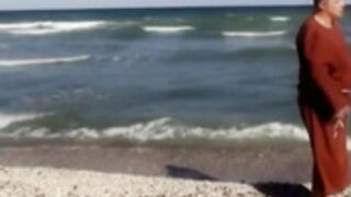 Giantess Deeane- Giantess Genie