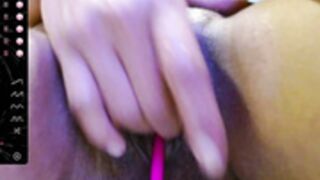 sexy Arab latina squirts