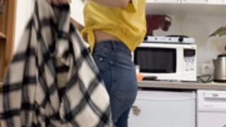 Eva Elfie Yellow Top