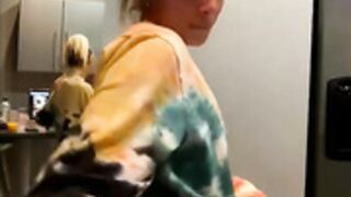 Maddie Little B/G Livestream
