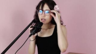 Little_Effy18 Blowjob and Song