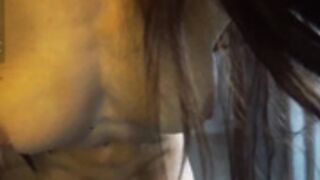 CB sakurra69 fingering her pussy