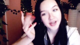 Dear_Molly / Mollykissss returns, topless tease