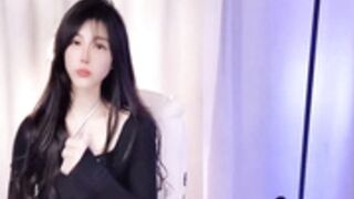 --CNNONO-2022JAN-SEXY BODY MODEL