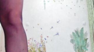 sunshine13_ underskirt pov