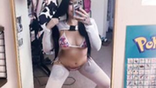 Kawaii_Girl-Damn thighs are getting THICC!!!