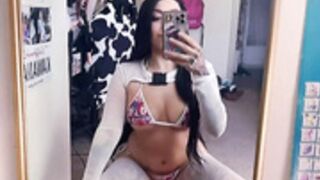 Kawaii_Girl-Damn thighs are getting THICC!!!