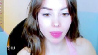 hottie_lola toothbrushing your vagina daily is vital!