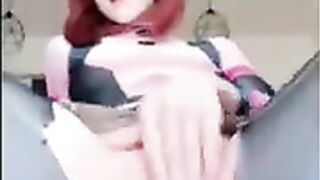 Elles Club Ochako Uraraka cosplay