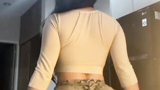Latina  2