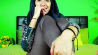 zeira arab girl on webcam