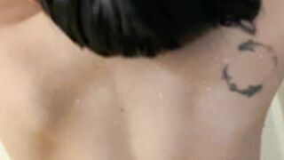 scarl3tw1tch16 aka Rachael Nicole fucked in the shower