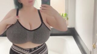 cassie0pia - OF - nursing bra flash