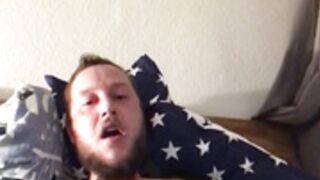 Benjamin Fiegl wichsen in Latex und Kondom Sperma