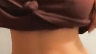 quickie - insta beauty shows big tits