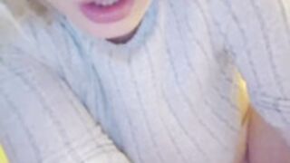 leanympho fisting and nice tits