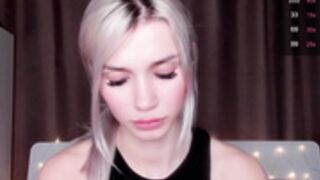 Elisa_Unique sexy skinny blonde nude pussy teasing 10