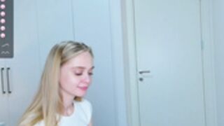 stacy_pugacheva towel tease