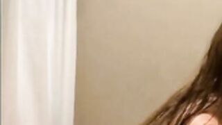Katlynn.gill Tries To Twerk In The Shower Onlyfans