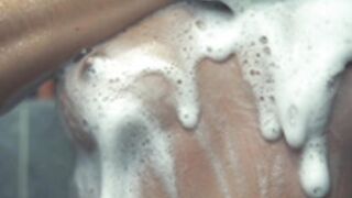 likethebugortheletter’s tits taking a shower