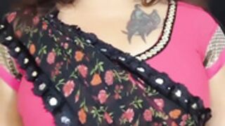 chubby marathi aunty huge boobs and big deep navel in p