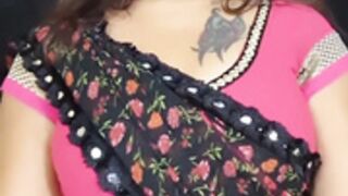 chubby marathi aunty huge boobs and big deep navel in p