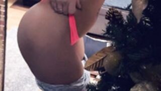 Stacimarierose Admires Herself In The Mirror Onlyfans