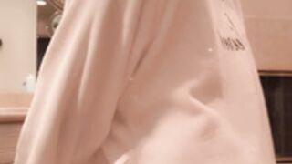 Zoie Burgher shower vid
