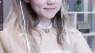 Lessysweety Public Show