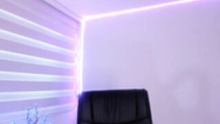 alice_rausing feet and pussy