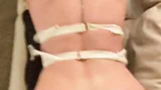 Sedona Sky tips the pizza man