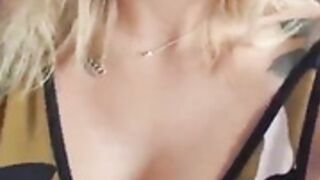 Sonia Pellizzari despierta al novio con un pete