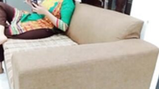 Paki bhabhi in sofa