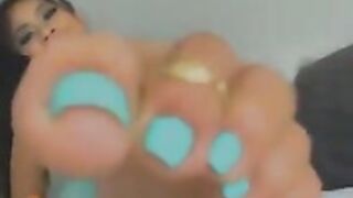 Prettyfeetparis - Low Quality Feet Flash