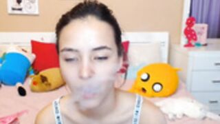 chloe_chloe  190525 topless, tired and bored & funny