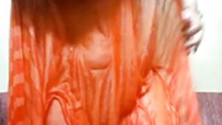 Desi bhabhi bathroom show