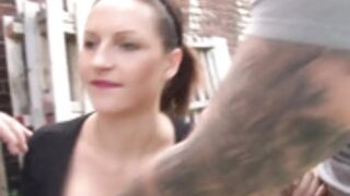 Sweet-Amira - Aufn Bau 2 Dicke Pruegel bekommen