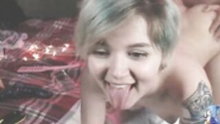 alicewonder_99  sex an deepthroat