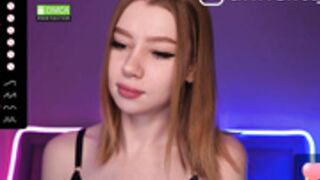 Annelitt tease suck finger