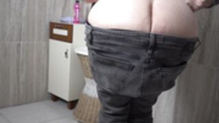 Mr BigHOLE Big Ass Turkish Gay Escort Twerk Show