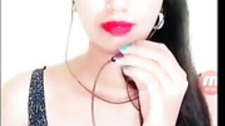 Cute priya boobs show