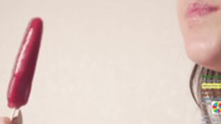 helenmoors - Eating a popsicle 27-Mar-23