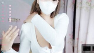 seven-days flashing boobs on 23 March 2023